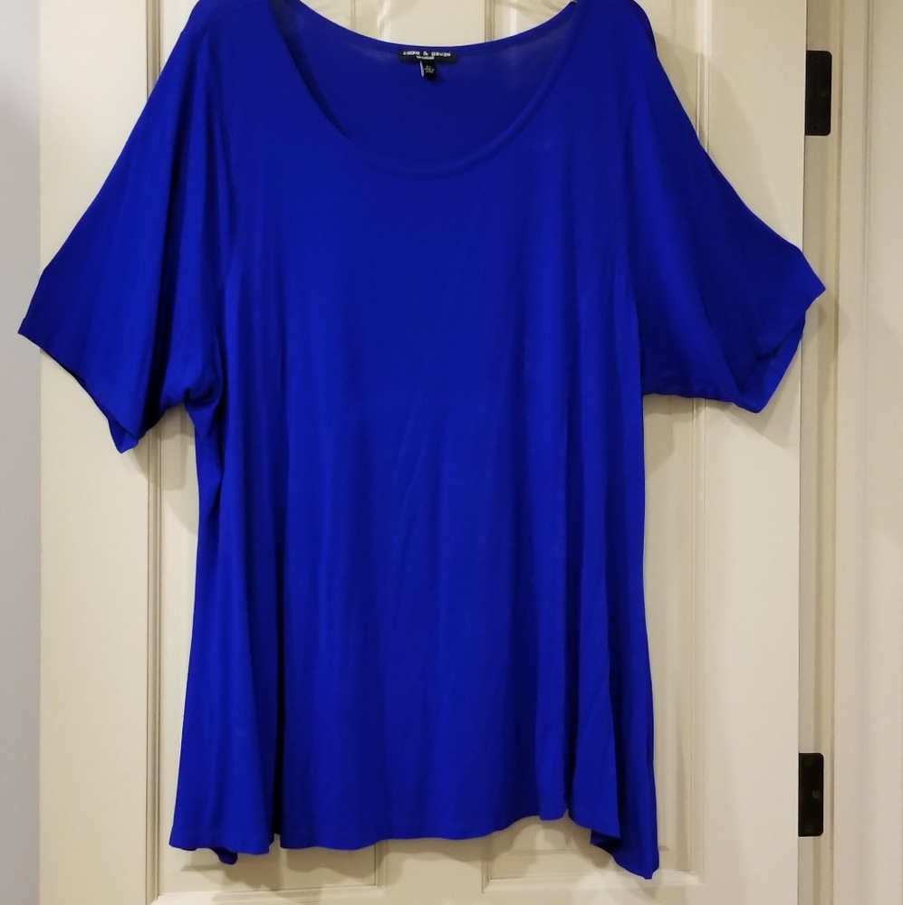 Cobalt Blue short sleeve top by Cable and Gage